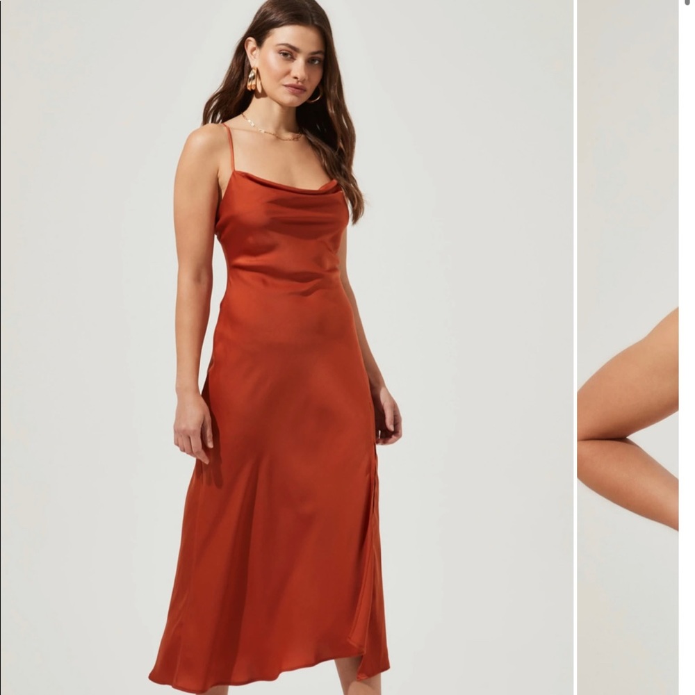 NWT ASTR The Label - Gaia Midi Dress - Rust
